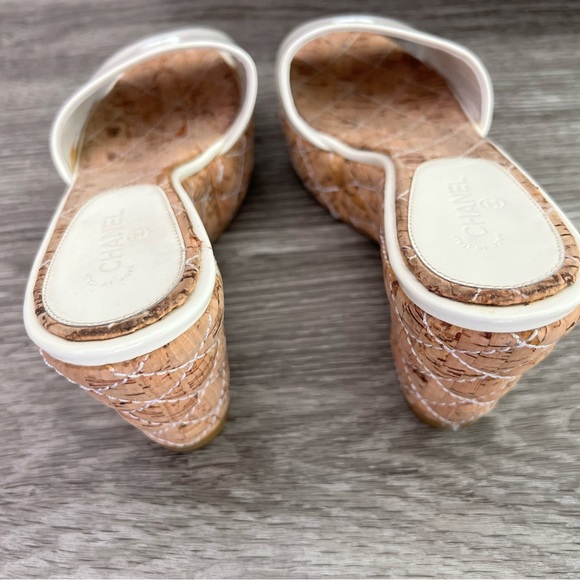 Chanel cork slides tan/ beige cc logo vernis patent leather 39 8.5 - Picture 4 of 11